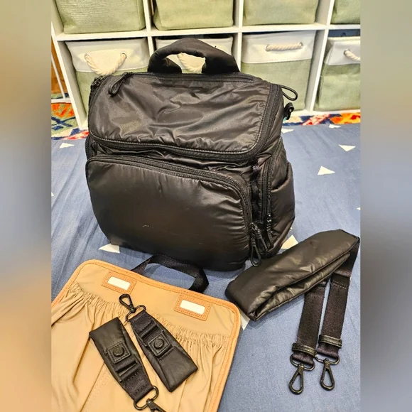 Caraa Baby Diaper Bag Medium in Black Nylon